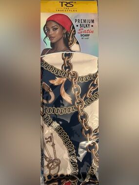 The Baddie Link Satin Scarf